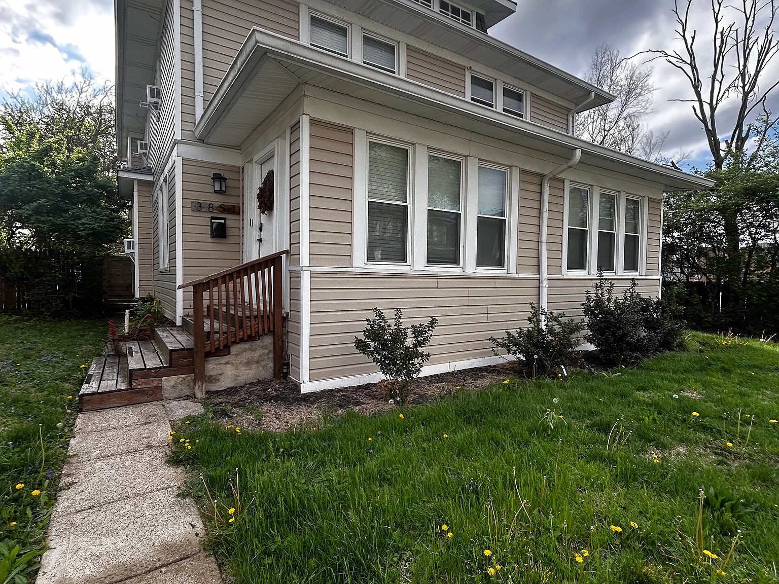 3 bed, 1513 sqft, $1,950 — Photo 1