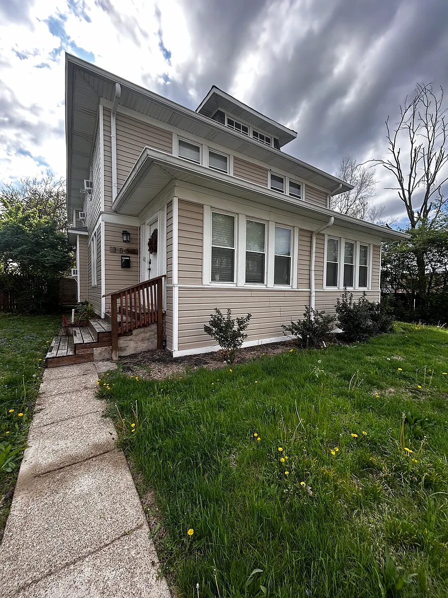 Building Photo - 3851 Broadway St #3851