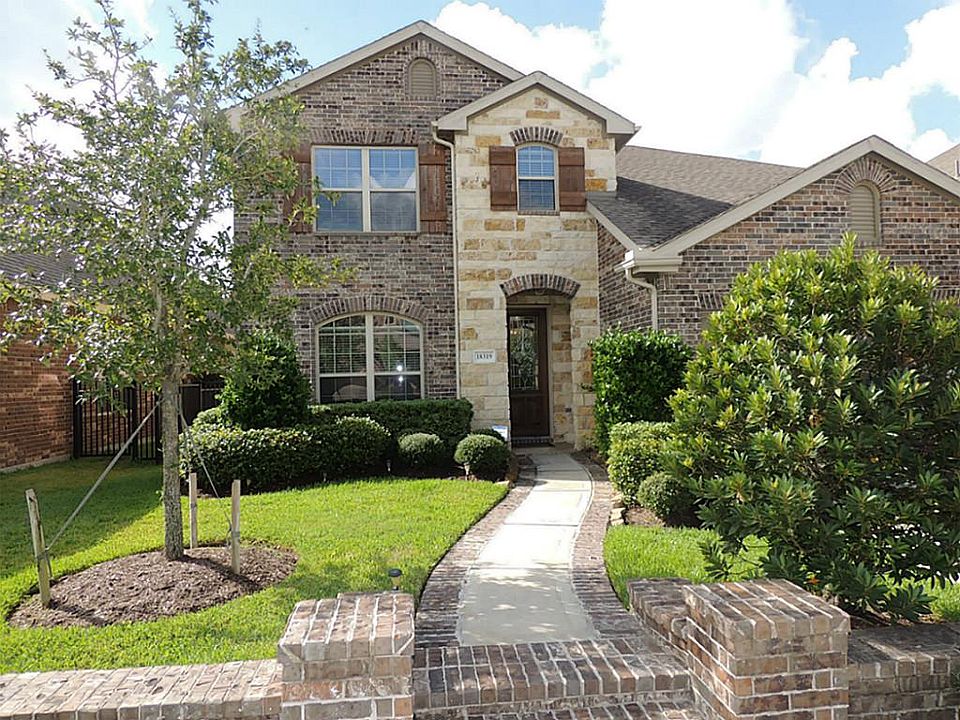 1st image of 18319 Pin Oak Bend Dr