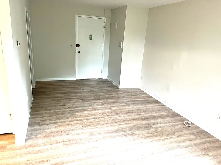 259 Webster Ave #C2 — Photo 5