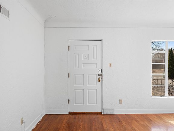 5th image of 1423 Sigma Chi Rd NE