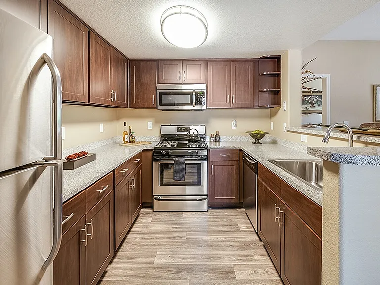 Durango Canyon Apartments — Photo 10