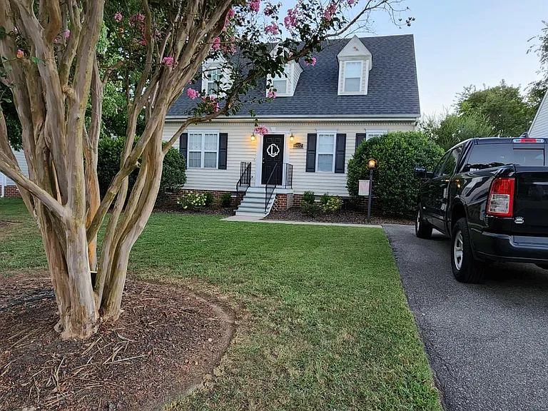 6917 Vanderbilt Ave — Photo 4