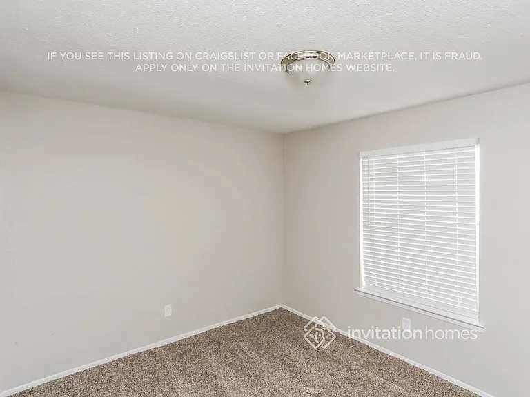1613 Willowbrook St — Photo 12