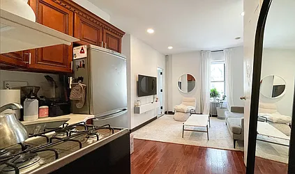 Rented by Nolita Group