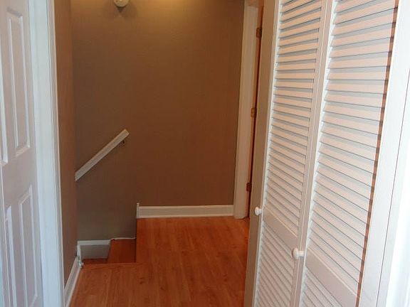5th image of 1411 Cove Dr #202-C