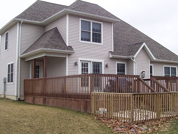 2nd image of 5836 Wacker Dr