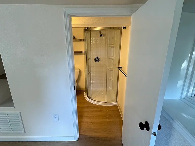 2701 Eagle St #B — Photo 5