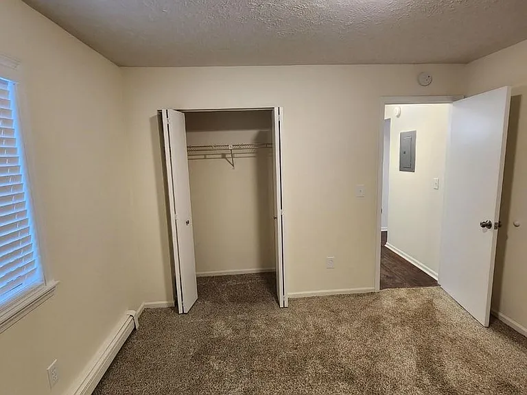 414-417 426 Munson Pl — Photo 13
