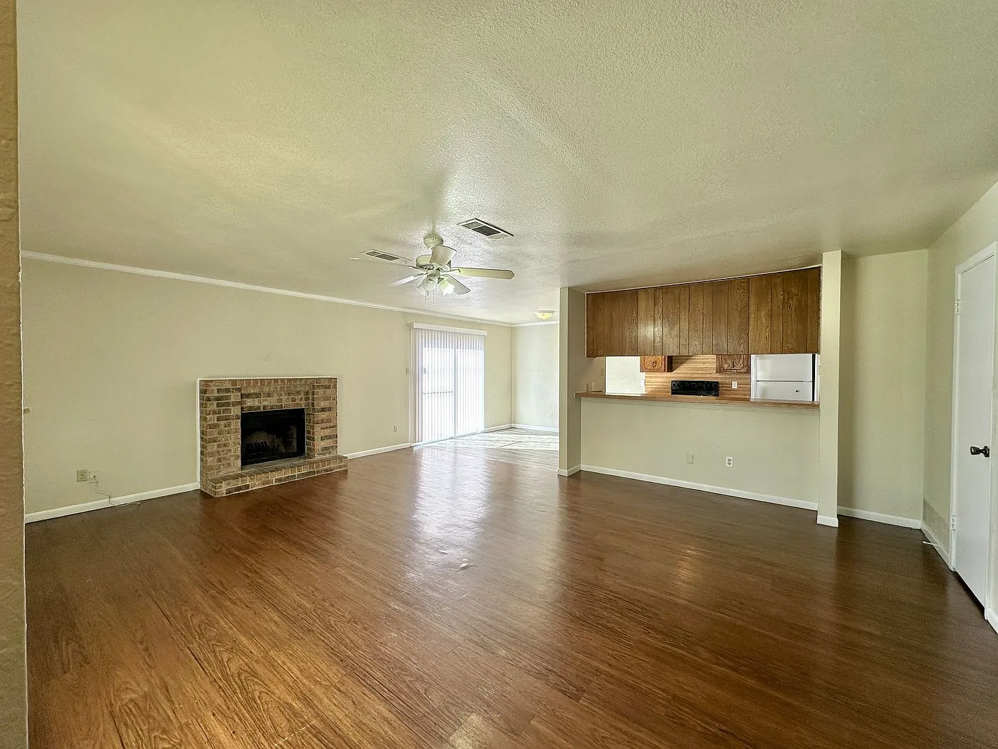 3004 Chaucer Drive — Photo 2