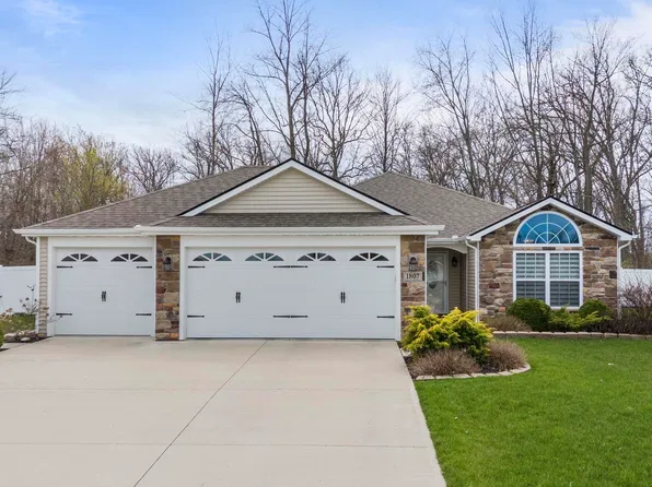 1807 Elizabethan Ct, Fort Wayne, IN 46818