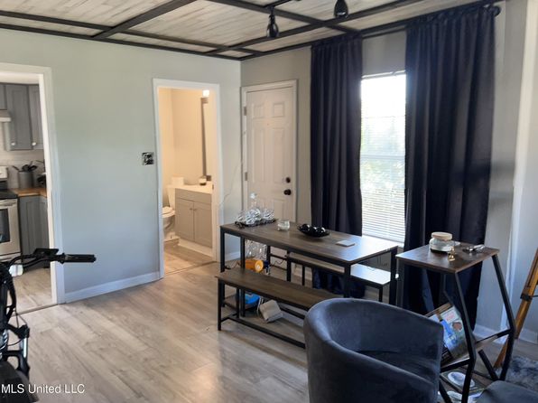 245 McDonnell Ave APT 166, Biloxi, MS 39531