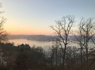 352 Keywest Ln, Four Seasons, MO 65049