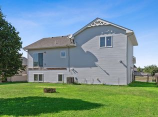 502 Moline Loop NW, Isanti, MN 55040