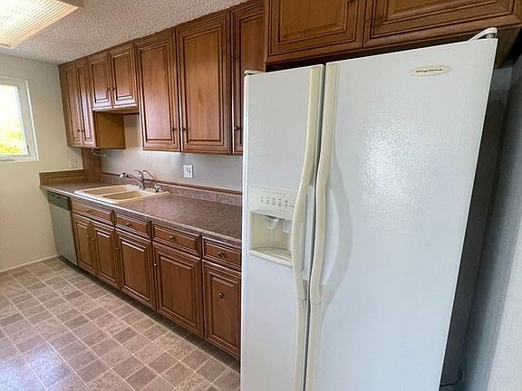 4th image of 2301 Fairview Ave E Unit 101