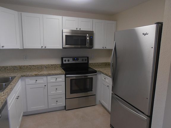 2nd image of 9491 Evergreen Place #105
