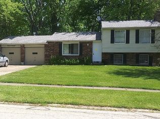 3338 Grovewood Dr, Cincinnati, OH 45251