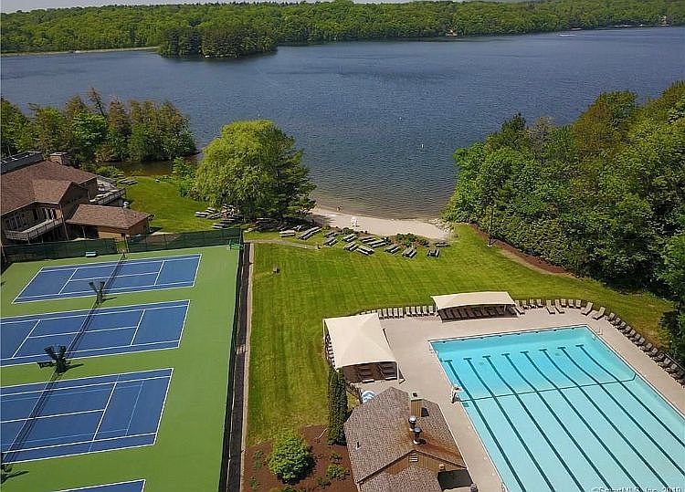 Woodridge Lake Grounds
