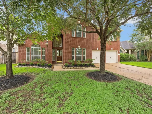 9127 Stoneleigh Dr, Sugar Land, TX 77479