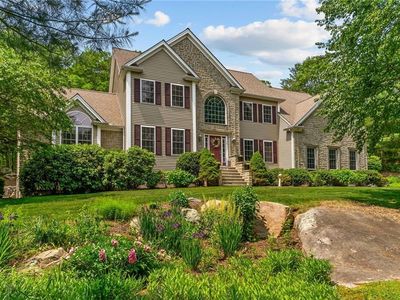 16 Leonard Dr, North Smithfield, RI, 02896