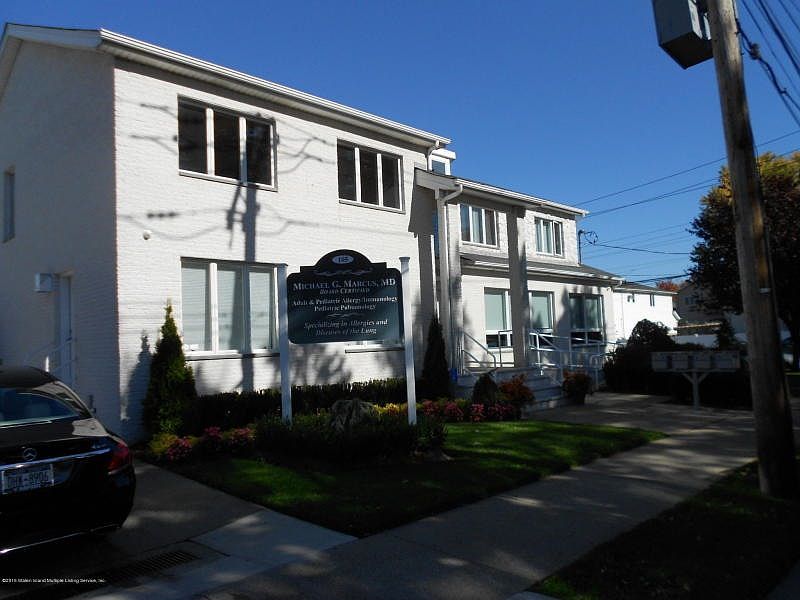 1st image of 105 Benton Ave