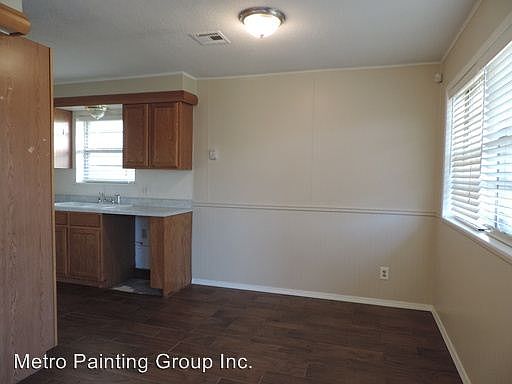 3rd image of 5621 NW Beechwood Dr