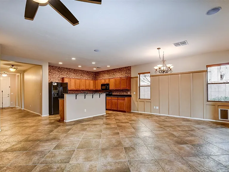 1148 Arden Ct — Photo 8