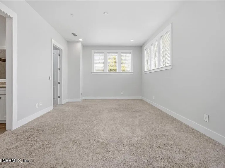 2310 Beach Blvd — Photo 16