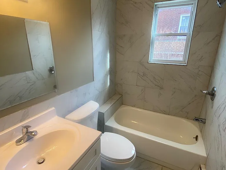 326 Van Kirk St — Photo 7