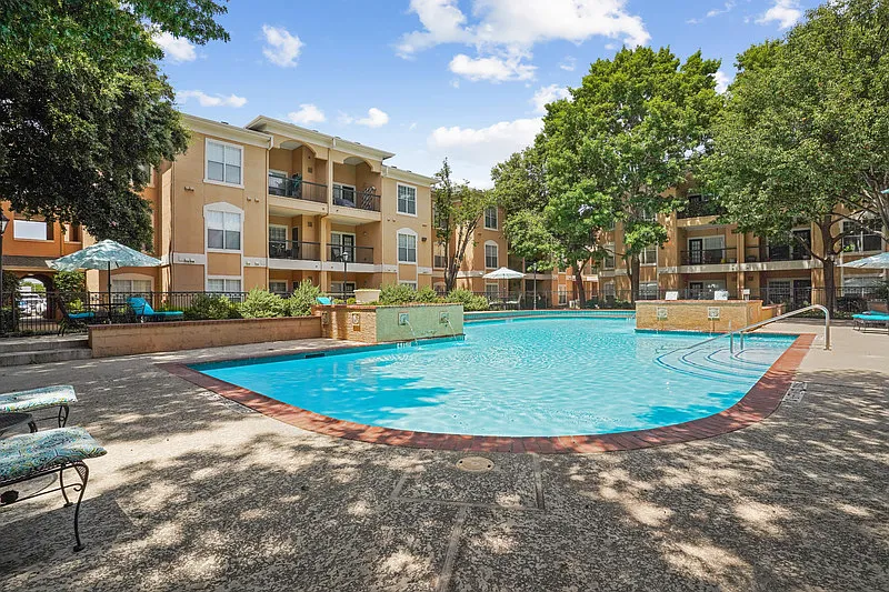 Villas of Mission Bend