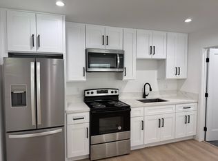 24332 Chestnut St #24432-1/2, Newhall, CA 91321