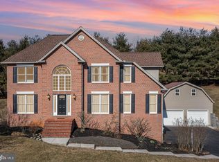 4 Penza Ct, Dillsburg, PA 17019