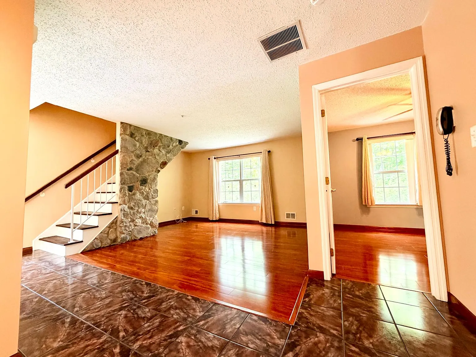 2 bed, $2,700 — Photo 3