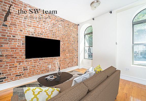 2nd image of 65 W 106th St APT 1F