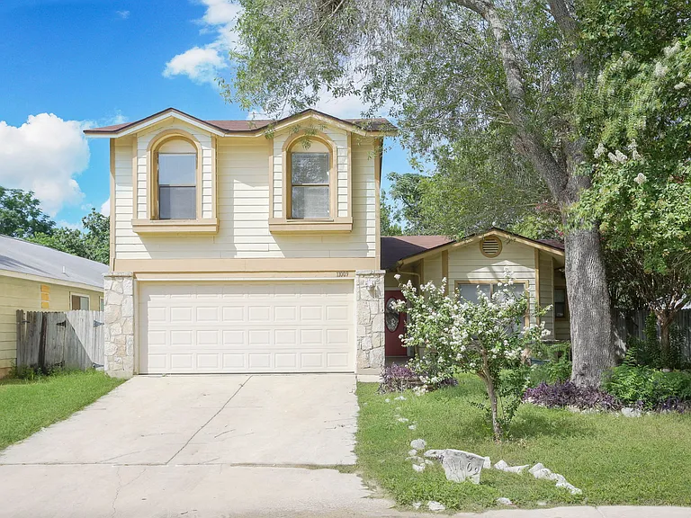 11009 Almond Park — Photo 3