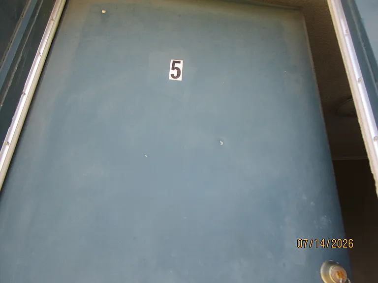 607 W Wilson St #5 — Photo 1