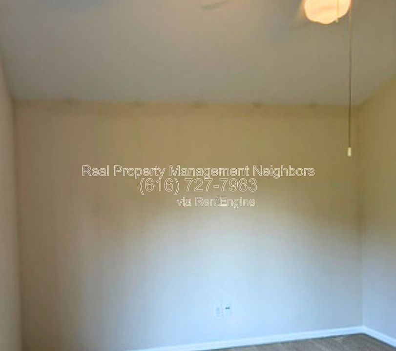 1st image of 1636 Northbend Dr NE