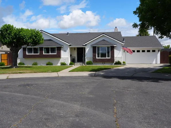 725 Maplewood Dr, Lodi, CA 95240