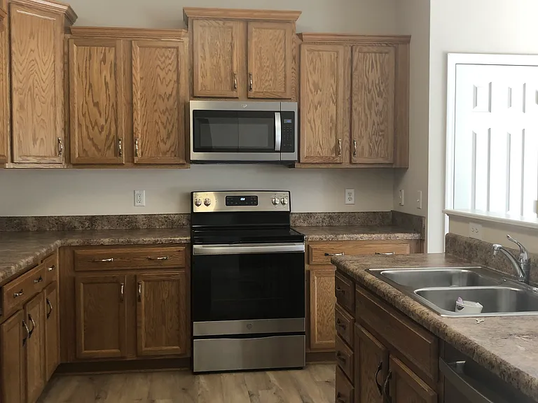 716 Arbor Springs Dr — Photo 16