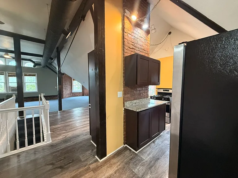 728 S Burdick St #7 — Photo 2