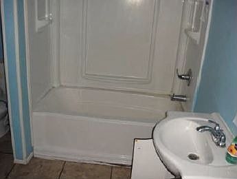 3rd image of 707 Nicholson Dr