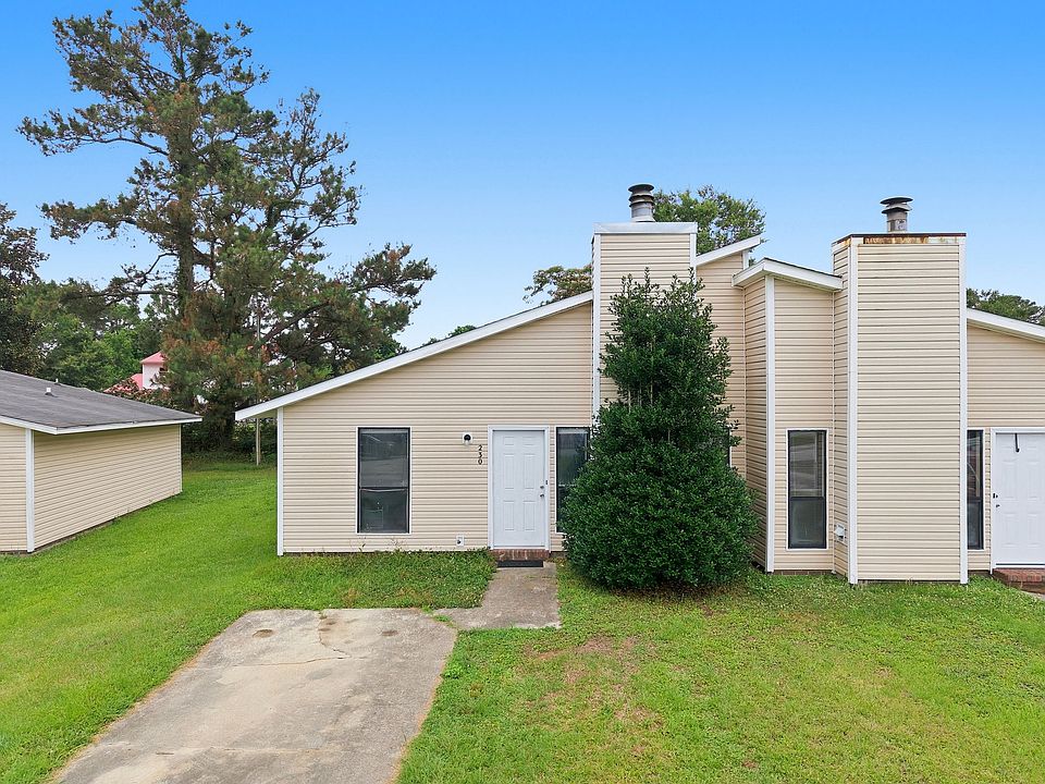 1st image of 230 Yaupon Dr