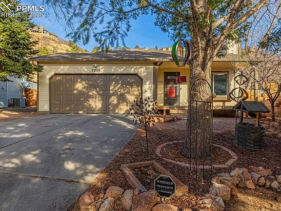 2nd image of 7211 Rising Moon Dr