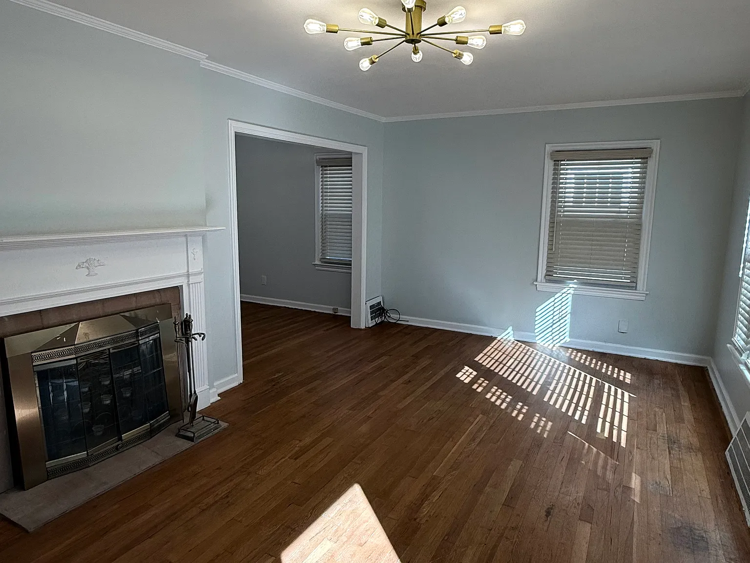 3 bed, 1500 sqft, $2,400 — Photo 2