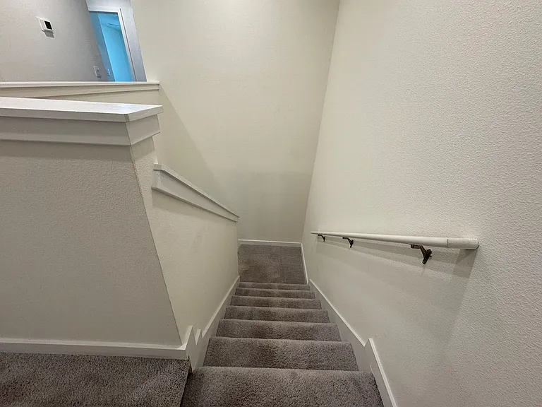 77 Myrtle St — Photo 10