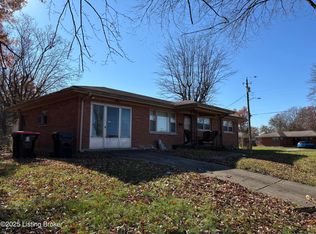 4401 Estate Dr, Louisville, KY 40216