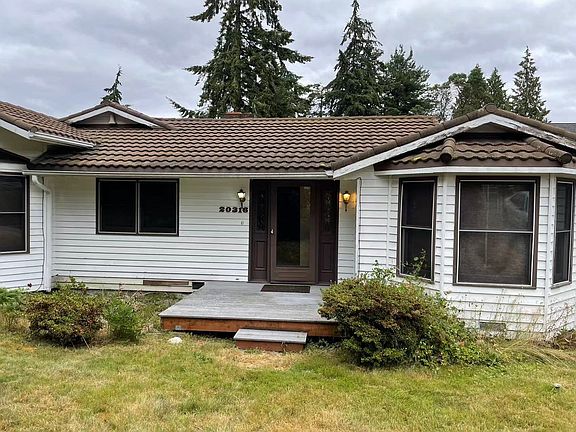 4th image of 20316 Greenwood Ave N