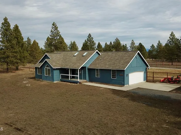 26334 N Clagstone Rd, Athol, ID 83801