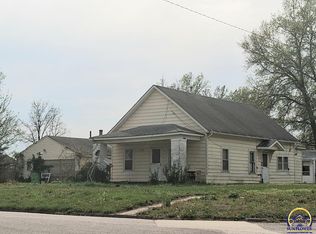 630 Jefferson St, Lyndon, KS 66451