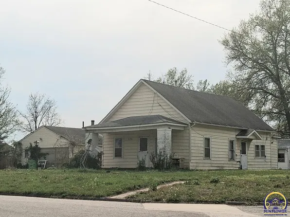 630 Jefferson St, Lyndon, KS 66451